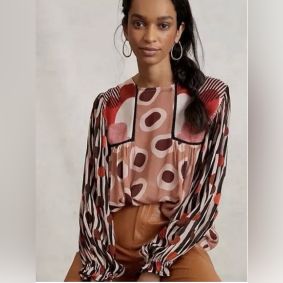 Anthropologie Tops - Anthropologie Bl-nk London Miranda Peasant Blouse in abstract print. Xxs.